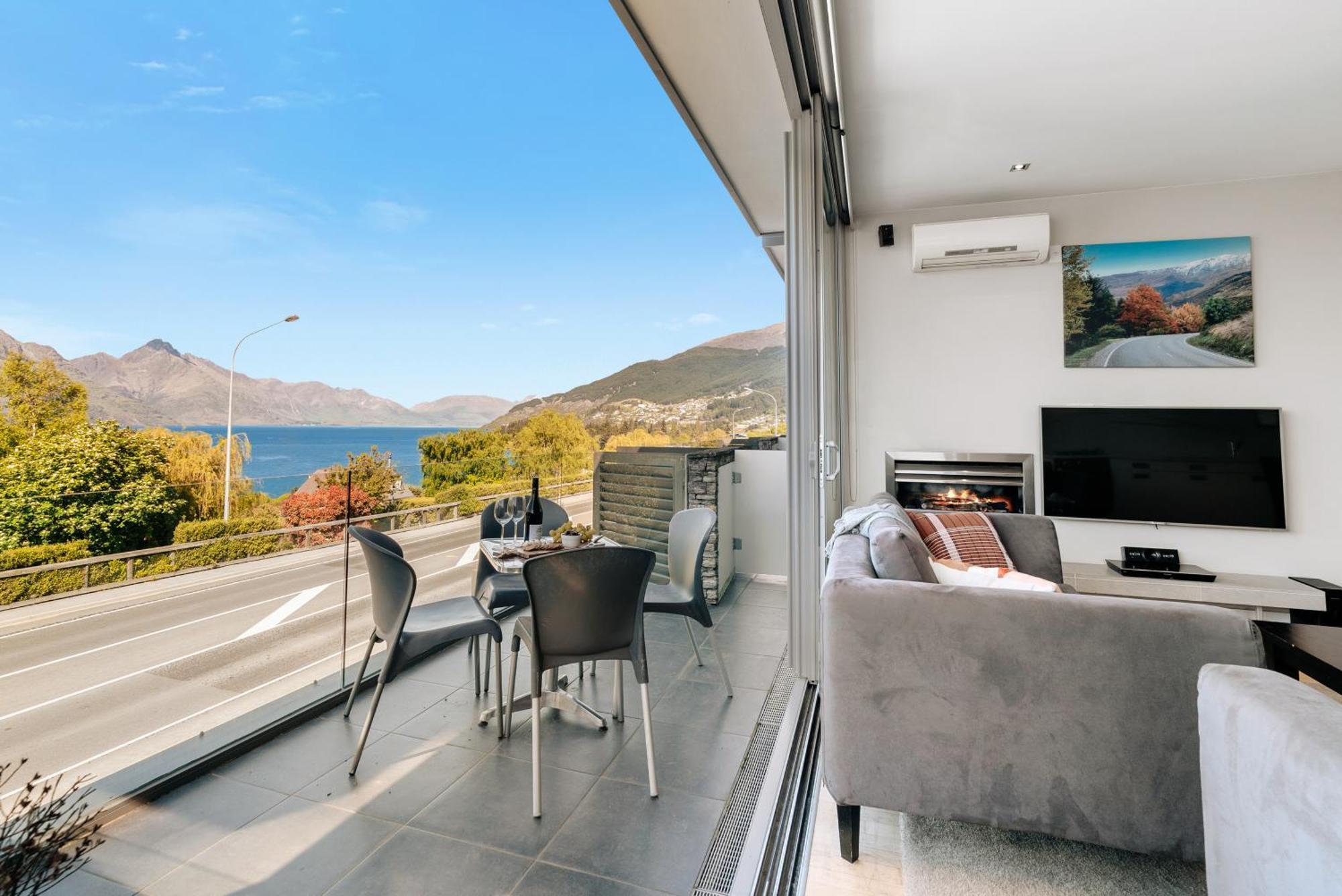 Modern Executive Living In Pounamu Queenstown Exterior foto